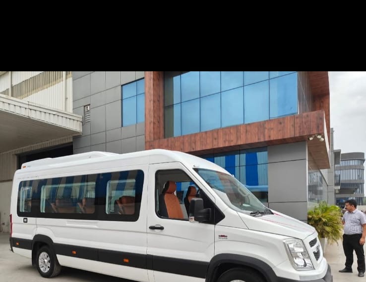 Maharaja Urbania: Ultra-Luxury 9-Seater Rental in Varanasi with Recliner Seats
